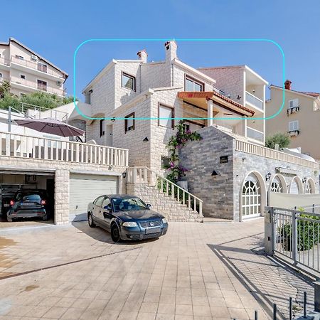 Apartments With Pool Vrdoljak โอมิช ภายนอก รูปภาพ