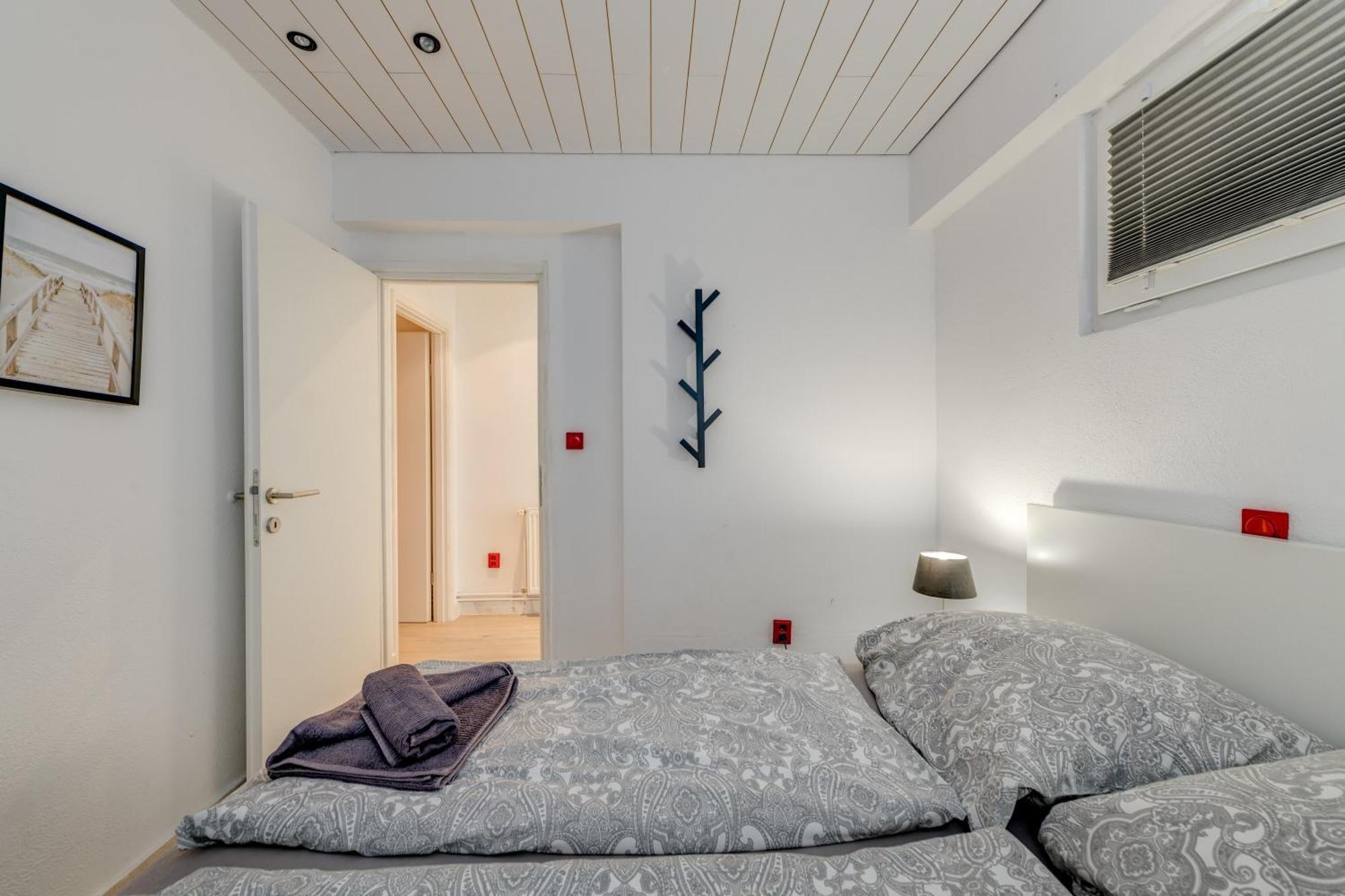 Apartments With Pool Vrdoljak โอมิช ภายนอก รูปภาพ