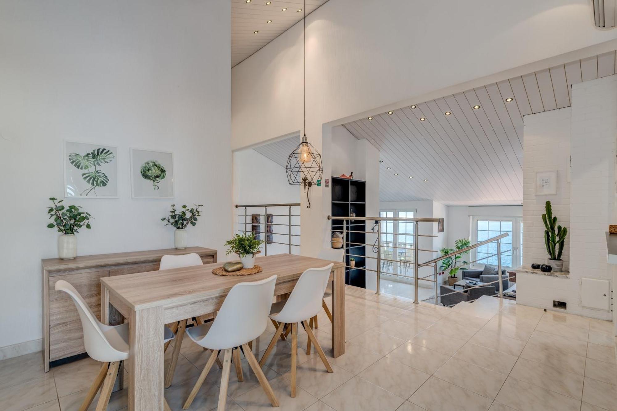 Apartments With Pool Vrdoljak โอมิช ห้อง รูปภาพ